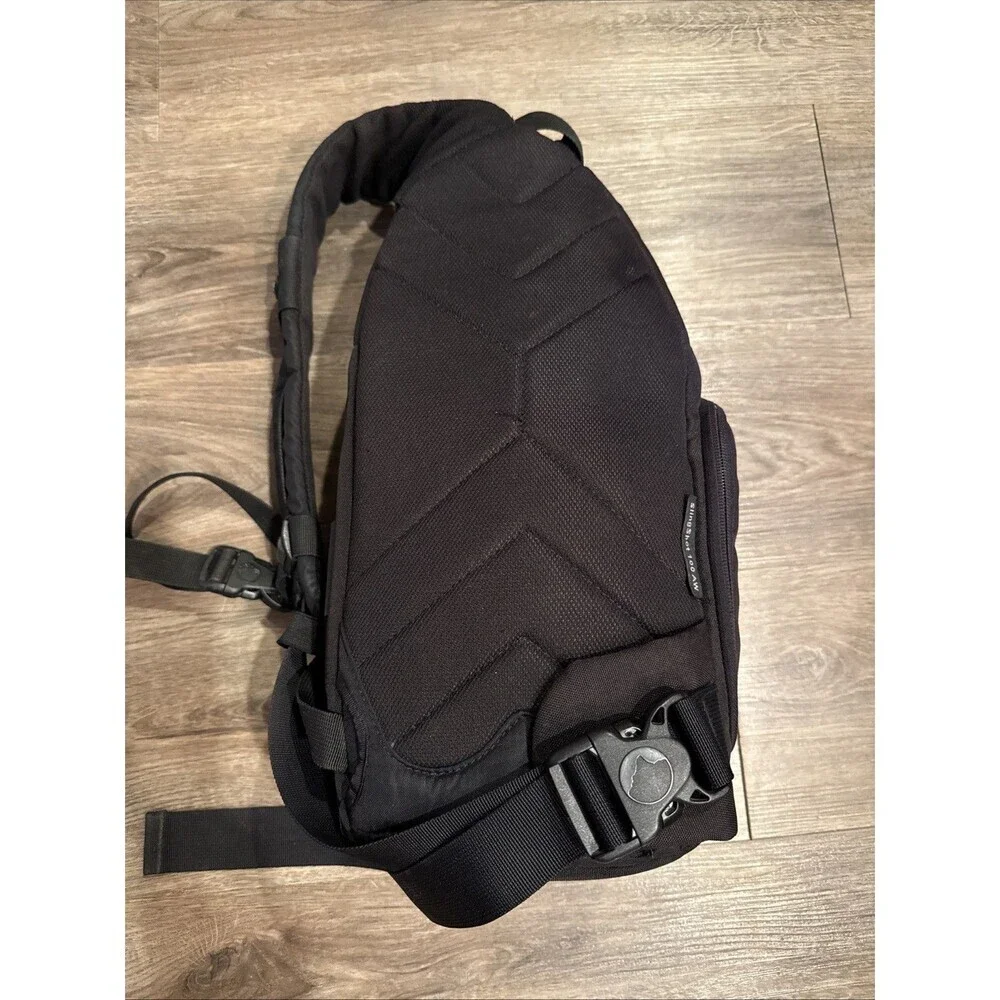 Lowepro Slingshot 100 AW Padded Shoulder Sling Backpack Camera Bag w/ Rain Cover